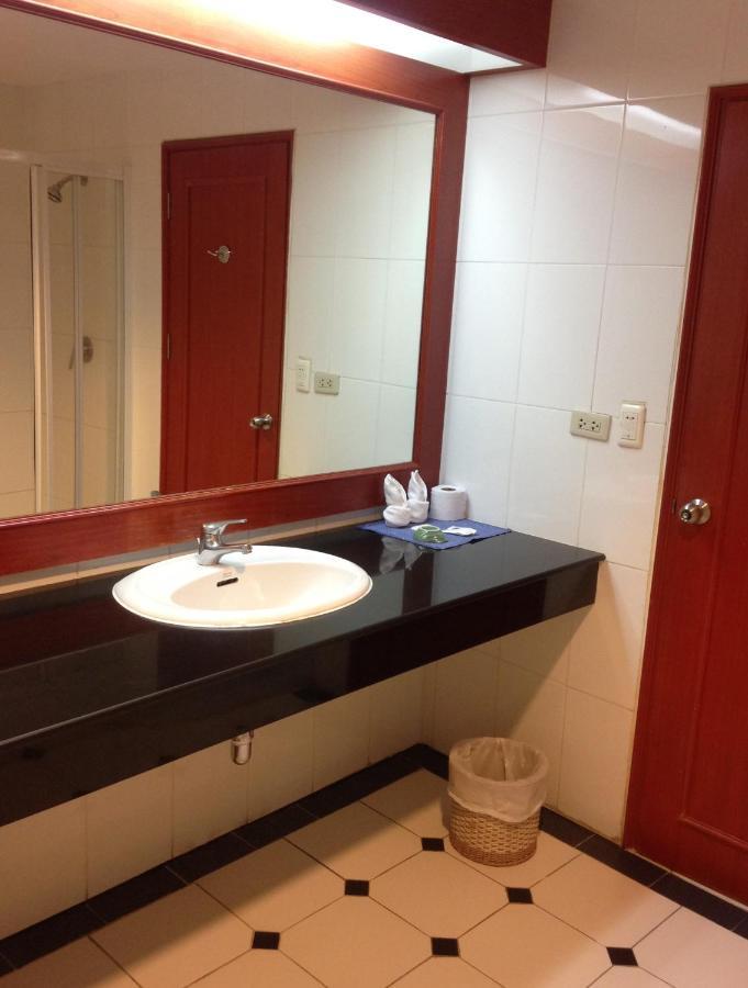 Lotus House Otel Jomtien Beach Dış mekan fotoğraf